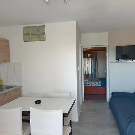 Apartment Apartman M&m Turanj